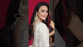 Preity Zinta 🥰 is so cutie 💕 and beautiful actress 😍 #shorts #youtubeshorts #preityzinta 😍 #love.