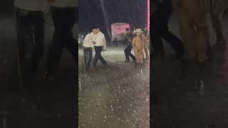 Mira nomas Bailando Bajo la lluvia con el Potro norteño