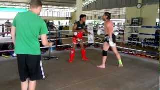 Clodfelter Working Technique with Wang at Sinbi| Muay Thai Thailand| Eight Points Muay Thai