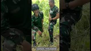 Sama kita juga lemah 🤣#vidiolucuterbaru #tentaralucu #tniad #tniganteng #trending #militerindonesia