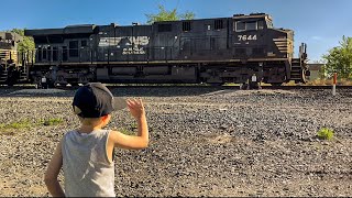 TRAIN TRACKING #29 | Chasing Down Freight Trains