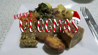 An Early Vegan Christmas Dinner|Vlogmas 2021 #19