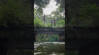 පැන්නා නේද😱#youtubeshorts #river #shorts #shortsfeed #funny