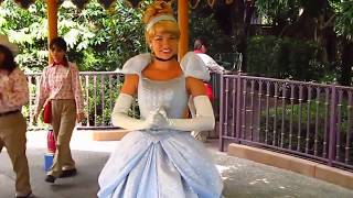 Disney Ride in Disneyland Hong Kong: Snow White, Cinderella Characters (5 Years Back In Time)