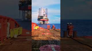 🇲🇾 JACK UP RIG ⚓ #offshore #rig #short #helicopter #crewlife #crane #ship #jackup #roustabout