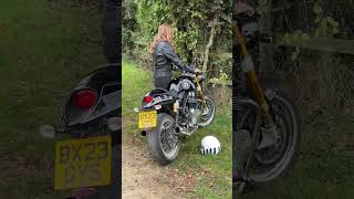 Bry starts & revs the Norton Commando 961 SP