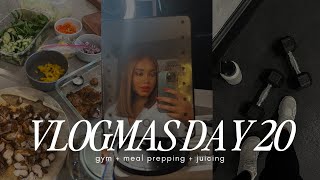 VLOGMAS DAY 20 ❄️ : meal prep + juicing + mason jar salads