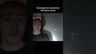 Sneaking into Abandoned KFC (alarm goes off)🚨