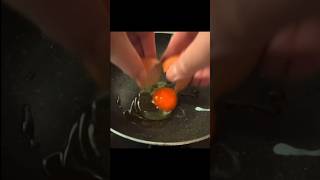 #shorts Fried Egg#shorts#satisfying#viral#trending#youtubeshorts@amoremaria