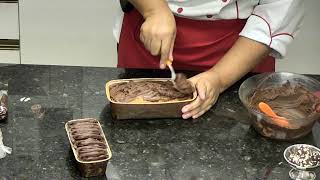 Aula de Bolo de Chocolate com a Professora Paula Valéria