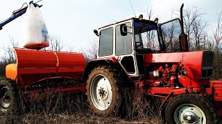 Продовжуємо вносить селітру сівалками.ЮмЗ6;МтЗ-80!