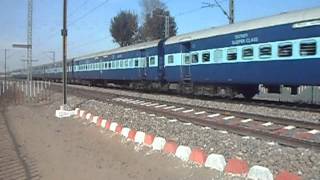 Ex Duranto Durgiana express at MPS