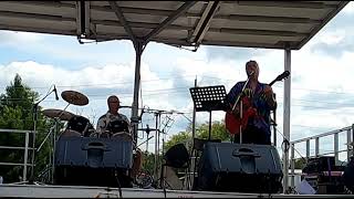 Merritt and Wright sing (Shackles by Mary Mary) at the Nipigon Blueberry Blast 2023