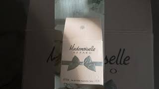 Unboxing Mademoiselle Azzaro #luxuryperfume #perfumeaddict #perfumecollection #perfumeunboxing #sotd