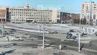 На месте работает скорая помощь. Серьезное ДТП в центре Каменска-Уральского