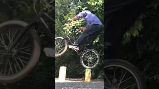 BMX Triple Abubaca Strange Pole Jam Spot #bmx #bike #shorts