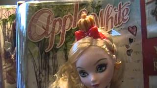 Ever After High 4 Doll Review Wave 1 Including Rebel Queen and Apple White