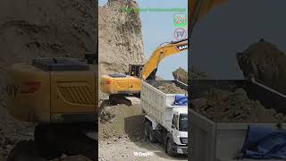 Earthmoving Excavator Dump Trucks Loading Dirt #shorts #excavator #alatberat #truck #earthmoving