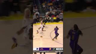 LeBron steal.AD rim run.LeBron outlet.AD jam.Lakers/Suns