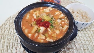 Soybean Paste Stew(doenjangjjigae, 된장찌개)