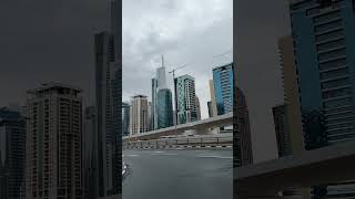 Dubai m barish ke time ka view