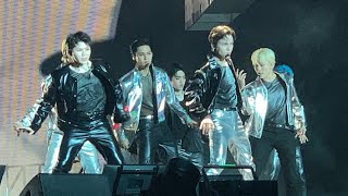 Shadow SEVENTEEN Be The Sun World Tour in LA