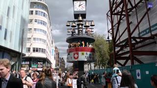 Swiss glockenspeil in Leicester Sq