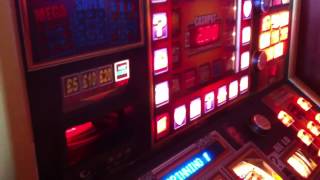 Deal Or No Deal Fruit Machine £70 Jackpot Gameplay