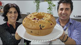 Ciambellone ai frutti di bosco e noci senza burro - Ricetta