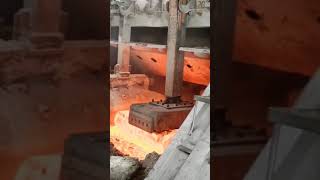 Crane removing waste from a tank at a smelter plant ll #matelas #viral #trending #shorts #shortvideo