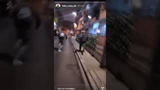 FABIO RUSSO AGREDDITO PER STRADA DA 2 RAGAZZI CON UNA SPRANGA DI FERRO!!MANDANTE ER BRASILE??