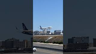 Alaska Airlines Airbus A321 landing at LAX #aviation #planespotting #airbus