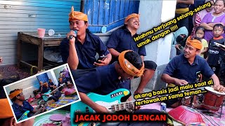 Heboh!!! saat akang basis sedih..dan di tertawakan sama temannya yg di samping bikin sakit perut😂...