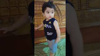 মাংস কাটার ব্যাপারী ভাই,,😛 #viralshortvedios #cute #babyvideos #shortvedio