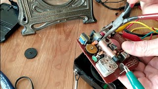 Replacing vintage portable radio electrolytic capacitor