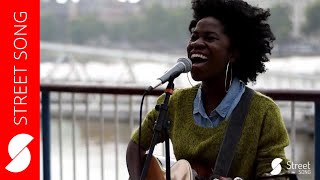 AMAZING London Busker singing Major Lazer/Justin Bieber - Cold Water