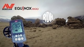 Equinox 800 VS A Dried Lake Bed! Metal detecting BC Canada