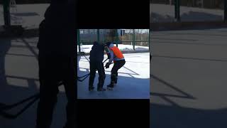 Игра в хоккей на улице #shorts #hockey #хоккей #хоккеист #хк #любительскийхоккей #спорт