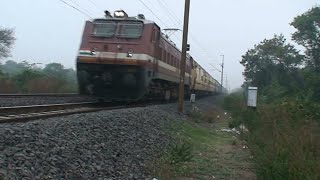 ITARSI WAP4 Jabalpur BDTS Special tears through the Morning Mist