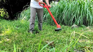 Potong rumput dengan Black Decker String Trimmer