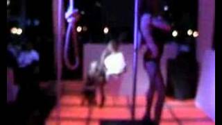 DOCSHOW LAP DANCE PERFORMANCE