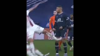 Mbappe 200 IQ play