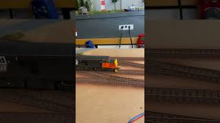 Shunting Layout class 37710 LoadHaul Livery #265