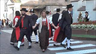 Gruppo folk El Salvanel-ballo Degli scialli