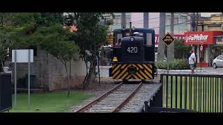 mostrando um pouco das manobras com a locomotiva eletro diesel em Miguel Pereira