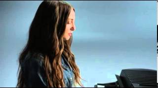 Alexa Ray Joel sings 'Just The Way You Are' in new Gap ad