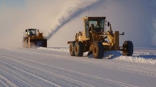 Подборка 2017 ТЯЖЕЛАЯ ТЕХНИКА,  ГРУЗОВИКИ ЧИСТЯТ СНЕГ! НАРЕЗКА, ПОДБОРКА ВИДЕО! Часть 1