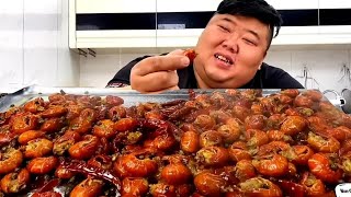 300 yuan for a box of lobster tails！Stir-fry with peppers！Super hot！