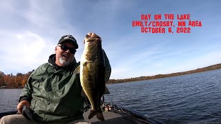 Fall New Lake Largemouth Fishing - Can we figure it out ?