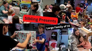 Sibling Present Opening | Large Family of 15